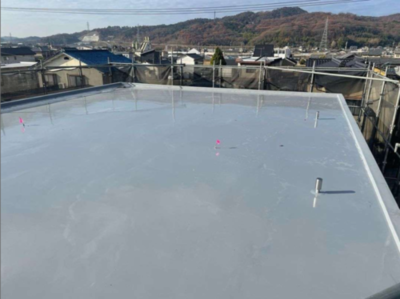 岡山市アパート、ベランダ、屋上塗膜防水の様子