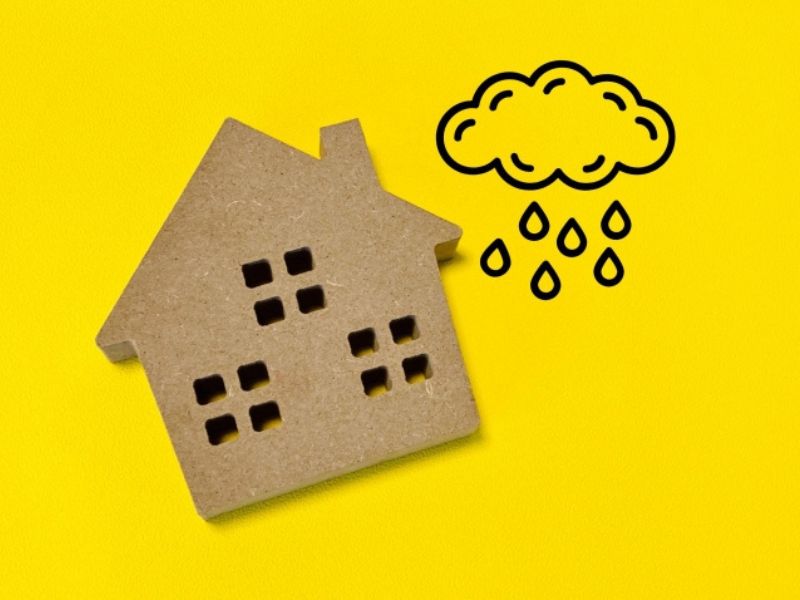 【外壁塗装】雨が降ったら工事はどうなる？知っておきたい雨の日の影響と安心の天候ルール